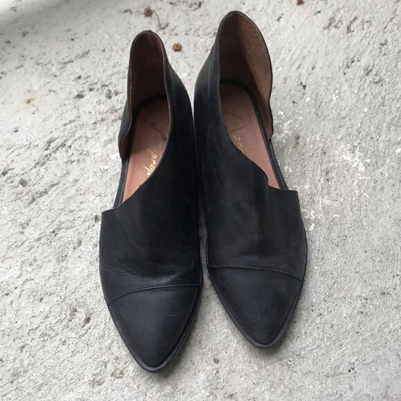 Free People Royale Flats - Picture 1 of 8